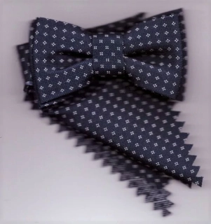 Chlapecký motýlek malý s kapesníčkem modrý 03